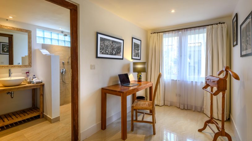 2Bedrooms Deluxe Dressing